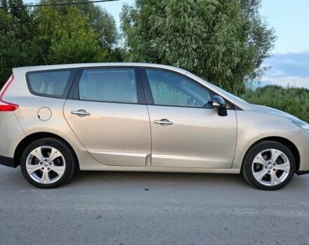 Бежевый Рено Гранд Сценик, объемом двигателя 2 л и пробегом 187 тыс. км за 7100 $, фото 3 на Automoto.ua