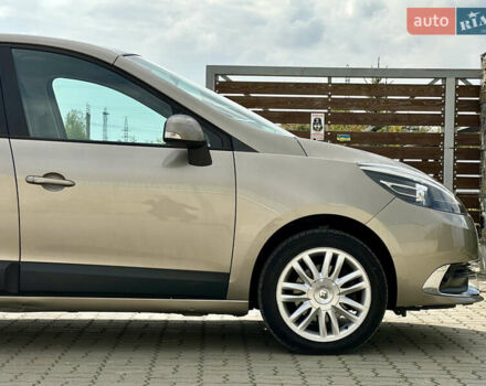 Бежевый Рено Гранд Сценик, объемом двигателя 1.5 л и пробегом 186 тыс. км за 9450 $, фото 31 на Automoto.ua
