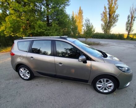 Бежевый Рено Гранд Сценик, объемом двигателя 1.5 л и пробегом 275 тыс. км за 7750 $, фото 7 на Automoto.ua