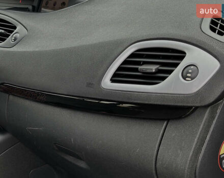 Бежевый Рено Гранд Сценик, объемом двигателя 1.5 л и пробегом 186 тыс. км за 9450 $, фото 93 на Automoto.ua