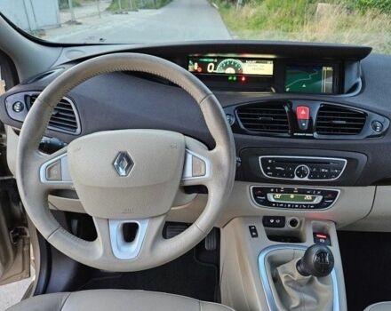 Бежевый Рено Гранд Сценик, объемом двигателя 2 л и пробегом 187 тыс. км за 7100 $, фото 8 на Automoto.ua