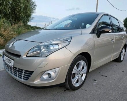 Бежевый Рено Гранд Сценик, объемом двигателя 2 л и пробегом 187 тыс. км за 7100 $, фото 2 на Automoto.ua