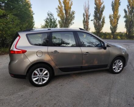 Бежевый Рено Гранд Сценик, объемом двигателя 1.5 л и пробегом 275 тыс. км за 7750 $, фото 3 на Automoto.ua