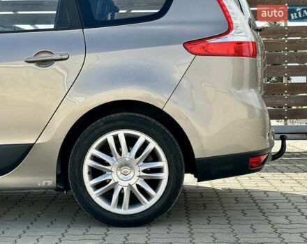 Бежевый Рено Гранд Сценик, объемом двигателя 1.5 л и пробегом 186 тыс. км за 9450 $, фото 17 на Automoto.ua