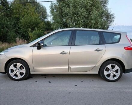 Бежевый Рено Гранд Сценик, объемом двигателя 2 л и пробегом 187 тыс. км за 7100 $, фото 4 на Automoto.ua