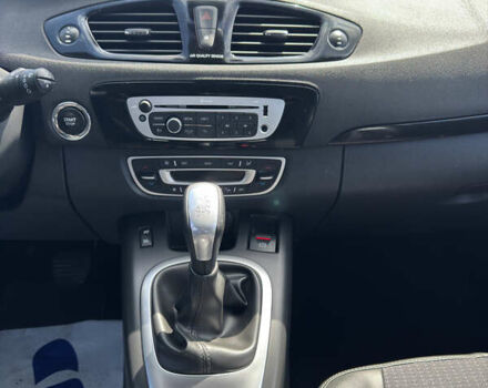 Бежевый Рено Гранд Сценик, объемом двигателя 2 л и пробегом 241 тыс. км за 13000 $, фото 35 на Automoto.ua