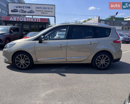 Бежевый Рено Гранд Сценик, объемом двигателя 2 л и пробегом 241 тыс. км за 13000 $, фото 4 на Automoto.ua