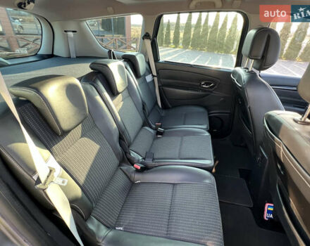 Бежевый Рено Гранд Сценик, объемом двигателя 1.6 л и пробегом 171 тыс. км за 10200 $, фото 24 на Automoto.ua