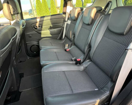 Бежевый Рено Гранд Сценик, объемом двигателя 1.6 л и пробегом 171 тыс. км за 10200 $, фото 22 на Automoto.ua