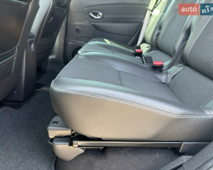 Бежевый Рено Гранд Сценик, объемом двигателя 2 л и пробегом 241 тыс. км за 13000 $, фото 31 на Automoto.ua