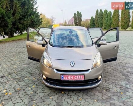 Бежевый Рено Гранд Сценик, объемом двигателя 1.5 л и пробегом 228 тыс. км за 8999 $, фото 12 на Automoto.ua