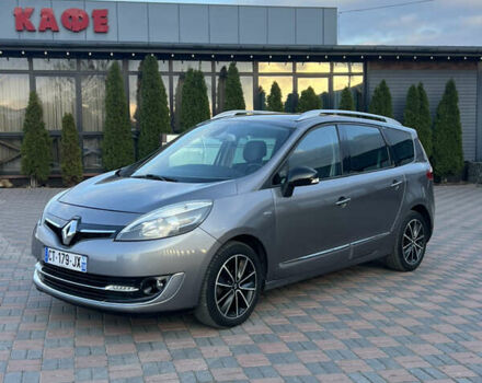 Бежевый Рено Гранд Сценик, объемом двигателя 1.6 л и пробегом 171 тыс. км за 10200 $, фото 2 на Automoto.ua