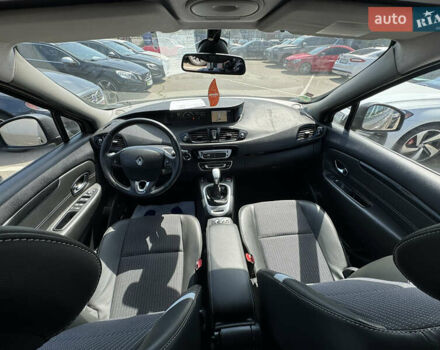 Бежевый Рено Гранд Сценик, объемом двигателя 2 л и пробегом 241 тыс. км за 13000 $, фото 34 на Automoto.ua