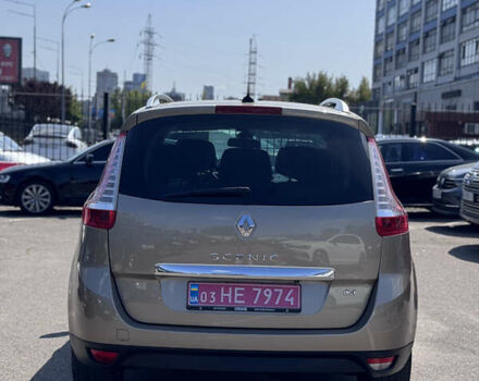 Бежевый Рено Гранд Сценик, объемом двигателя 2 л и пробегом 241 тыс. км за 13000 $, фото 6 на Automoto.ua