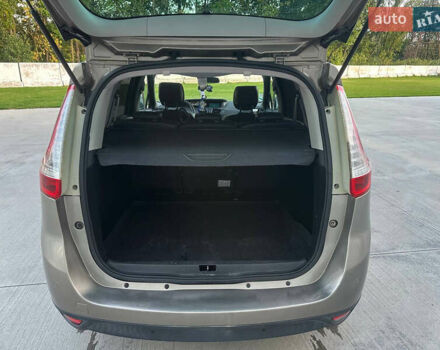 Рено Гранд Сценик 2013 в Луцке на Automoto.ua Бежевый Рено Гранд Сценик, объемом двигателя 1.46 л и пробегом 253 тыс. км за 8399 $, фото 7 на Automoto.ua