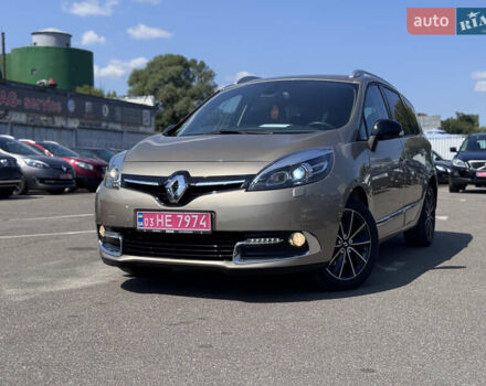 Бежевый Рено Гранд Сценик, объемом двигателя 2 л и пробегом 241 тыс. км за 13000 $, фото 11 на Automoto.ua