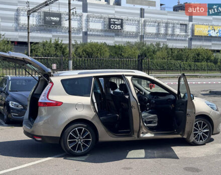 Бежевый Рено Гранд Сценик, объемом двигателя 2 л и пробегом 241 тыс. км за 13000 $, фото 15 на Automoto.ua