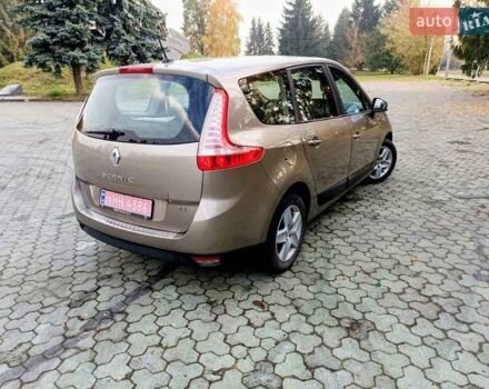 Бежевий Рено Гранд Сценік, об'ємом двигуна 1.5 л та пробігом 230 тис. км за 8800 $, фото 3 на Automoto.ua