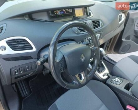 Бежевий Рено Гранд Сценік, об'ємом двигуна 1.5 л та пробігом 230 тис. км за 8800 $, фото 15 на Automoto.ua