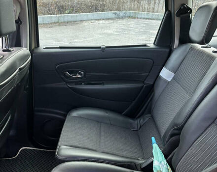 Бежевый Рено Гранд Сценик, объемом двигателя 1.46 л и пробегом 245 тыс. км за 8000 $, фото 8 на Automoto.ua