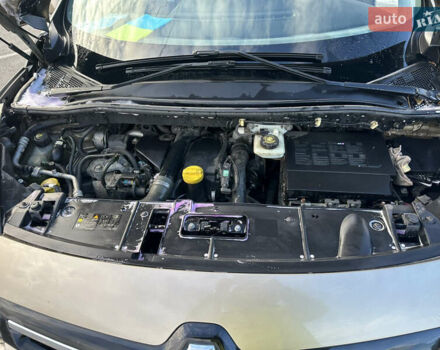 Бежевый Рено Гранд Сценик, объемом двигателя 1.46 л и пробегом 245 тыс. км за 8000 $, фото 7 на Automoto.ua