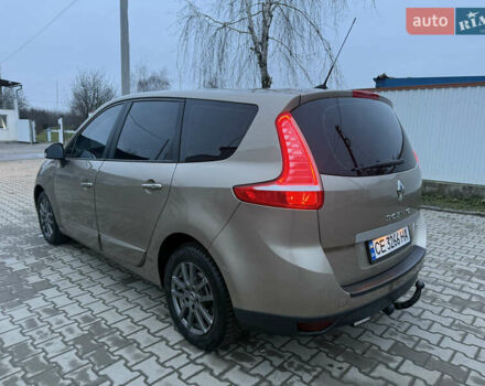 Бежевий Рено Гранд Сценік, об'ємом двигуна 1.46 л та пробігом 243 тис. км за 8990 $, фото 6 на Automoto.ua