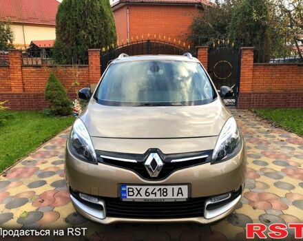 Бежевий Рено Гранд Сценік, об'ємом двигуна 1.5 л та пробігом 230 тис. км за 10850 $, фото 2 на Automoto.ua