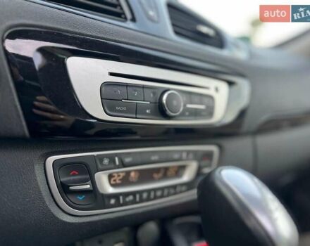 Бежевий Рено Гранд Сценік, об'ємом двигуна 1.5 л та пробігом 131 тис. км за 12800 $, фото 26 на Automoto.ua