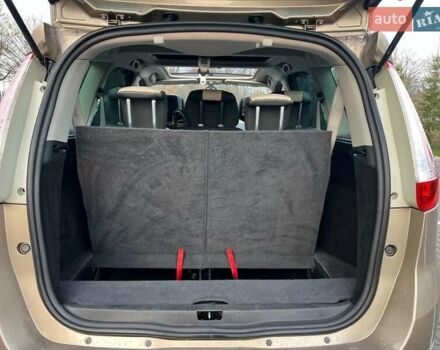 Бежевий Рено Гранд Сценік, об'ємом двигуна 1.5 л та пробігом 131 тис. км за 12800 $, фото 51 на Automoto.ua