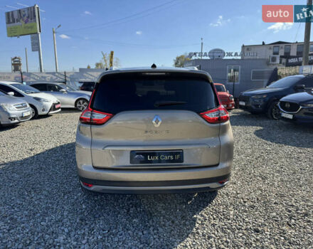 Бежевий Рено Гранд Сценік, об'ємом двигуна 1.5 л та пробігом 200 тис. км за 15900 $, фото 13 на Automoto.ua