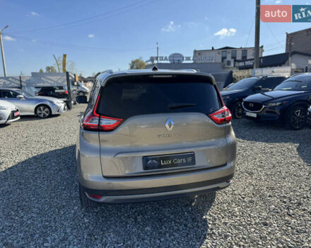 Бежевий Рено Гранд Сценік, об'ємом двигуна 1.5 л та пробігом 200 тис. км за 15900 $, фото 12 на Automoto.ua