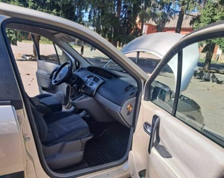 Бежевый Рено Гранд Сценик, объемом двигателя 2 л и пробегом 220 тыс. км за 4200 $, фото 9 на Automoto.ua