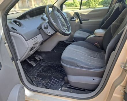 Бежевый Рено Гранд Сценик, объемом двигателя 2 л и пробегом 220 тыс. км за 4200 $, фото 4 на Automoto.ua