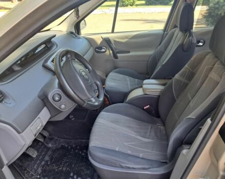 Бежевый Рено Гранд Сценик, объемом двигателя 2 л и пробегом 220 тыс. км за 4200 $, фото 3 на Automoto.ua