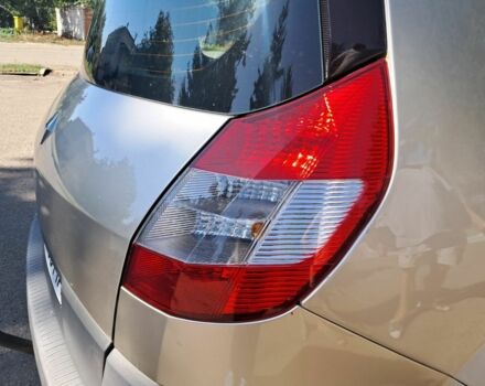 Бежевый Рено Гранд Сценик, объемом двигателя 2 л и пробегом 220 тыс. км за 4200 $, фото 10 на Automoto.ua