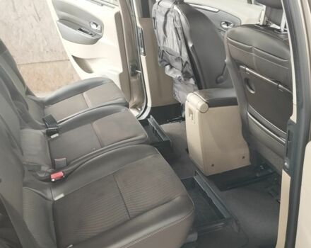 Бежевый Рено Гранд Сценик, объемом двигателя 1.5 л и пробегом 381 тыс. км за 8200 $, фото 4 на Automoto.ua