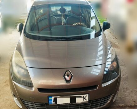 Бежевый Рено Гранд Сценик, объемом двигателя 1.5 л и пробегом 381 тыс. км за 8200 $, фото 2 на Automoto.ua