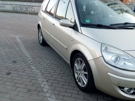 Бежевий Рено Гранд Сценік, об'ємом двигуна 2 л та пробігом 332 тис. км за 4900 $, фото 1 на Automoto.ua