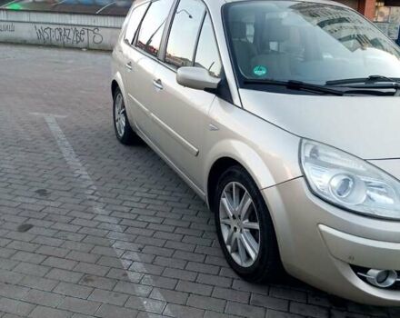 Бежевый Рено Гранд Сценик, объемом двигателя 2 л и пробегом 332 тыс. км за 4900 $, фото 1 на Automoto.ua