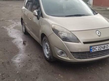 Бежевый Рено Гранд Сценик, объемом двигателя 1.87 л и пробегом 343 тыс. км за 7300 $, фото 1 на Automoto.ua