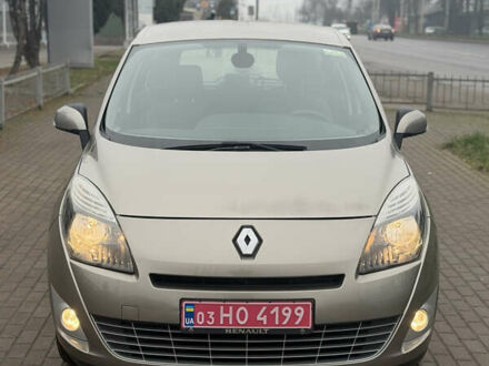 Бежевый Рено Гранд Сценик, объемом двигателя 1.6 л и пробегом 160 тыс. км за 6850 $, фото 1 на Automoto.ua