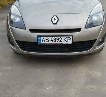 Рено Гранд Сценік 2010 у Вінниці на Automoto.ua Бежевий Рено Гранд Сценік, об'ємом двигуна 1.9 л та пробігом 250 тис. км за 6900 $, фото 1 на Automoto.ua
