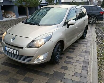 Бежевый Рено Гранд Сценик, объемом двигателя 1.4 л и пробегом 280 тыс. км за 5999 $, фото 1 на Automoto.ua