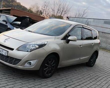 Бежевий Рено Гранд Сценік, об'ємом двигуна 1.4 л та пробігом 216 тис. км за 5900 $, фото 1 на Automoto.ua