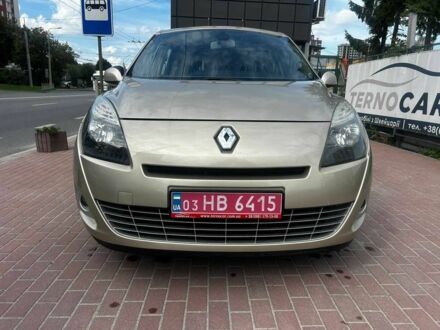 Бежевый Рено Гранд Сценик, объемом двигателя 2 л и пробегом 199 тыс. км за 6290 $, фото 1 на Automoto.ua