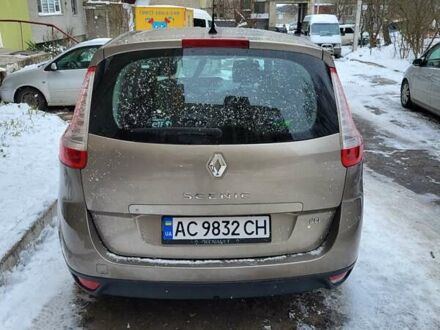 Бежевий Рено Гранд Сценік, об'ємом двигуна 1.5 л та пробігом 195 тис. км за 8000 $, фото 1 на Automoto.ua