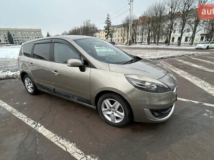 Бежевий Рено Гранд Сценік, об'ємом двигуна 1.5 л та пробігом 348 тис. км за 8700 $, фото 1 на Automoto.ua