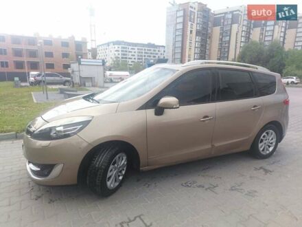 Рено Гранд Сценик 2013 в Хмельницком на Automoto.ua Бежевый Рено Гранд Сценик, объемом двигателя 1.5 л и пробегом 235 тыс. км за 8400 $, фото 1 на Automoto.ua