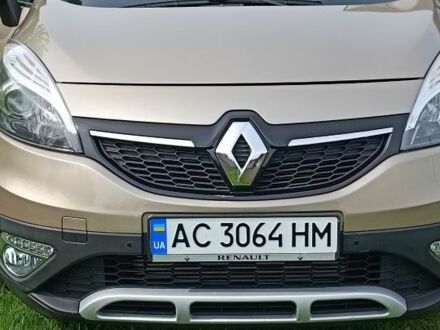 Рено Гранд Сценік 2013 у Луцьку на Automoto.ua Бежевий Рено Гранд Сценік, об'ємом двигуна 1.2 л та пробігом 110 тис. км за 8000 $, фото 1 на Automoto.ua