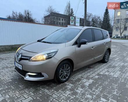 Бежевий Рено Гранд Сценік, об'ємом двигуна 1.46 л та пробігом 243 тис. км за 8990 $, фото 1 на Automoto.ua